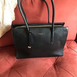 It’s a sophisticated Radley London style bag.